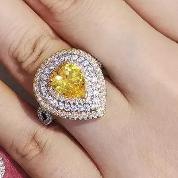 Elegant Heart 925 Sterling Silver Diamond Ring New - Picture 2 of 7